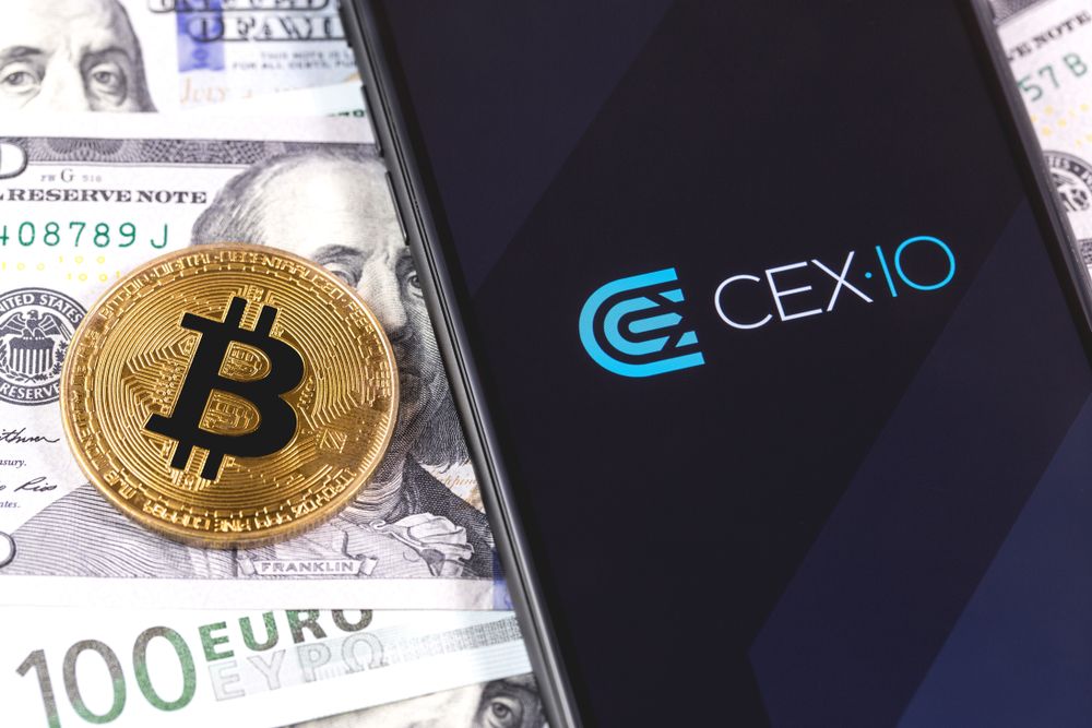 logo cex.io và đồng bitcoin