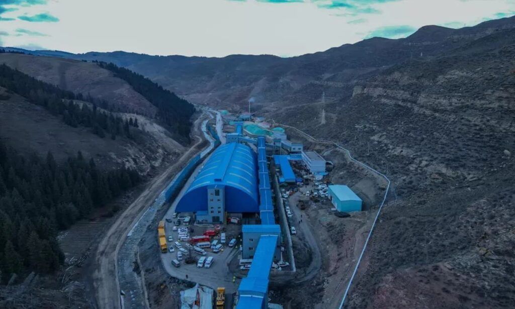 Hiện tượng mỏ than đang gặp sự cố ở Tân Cương.